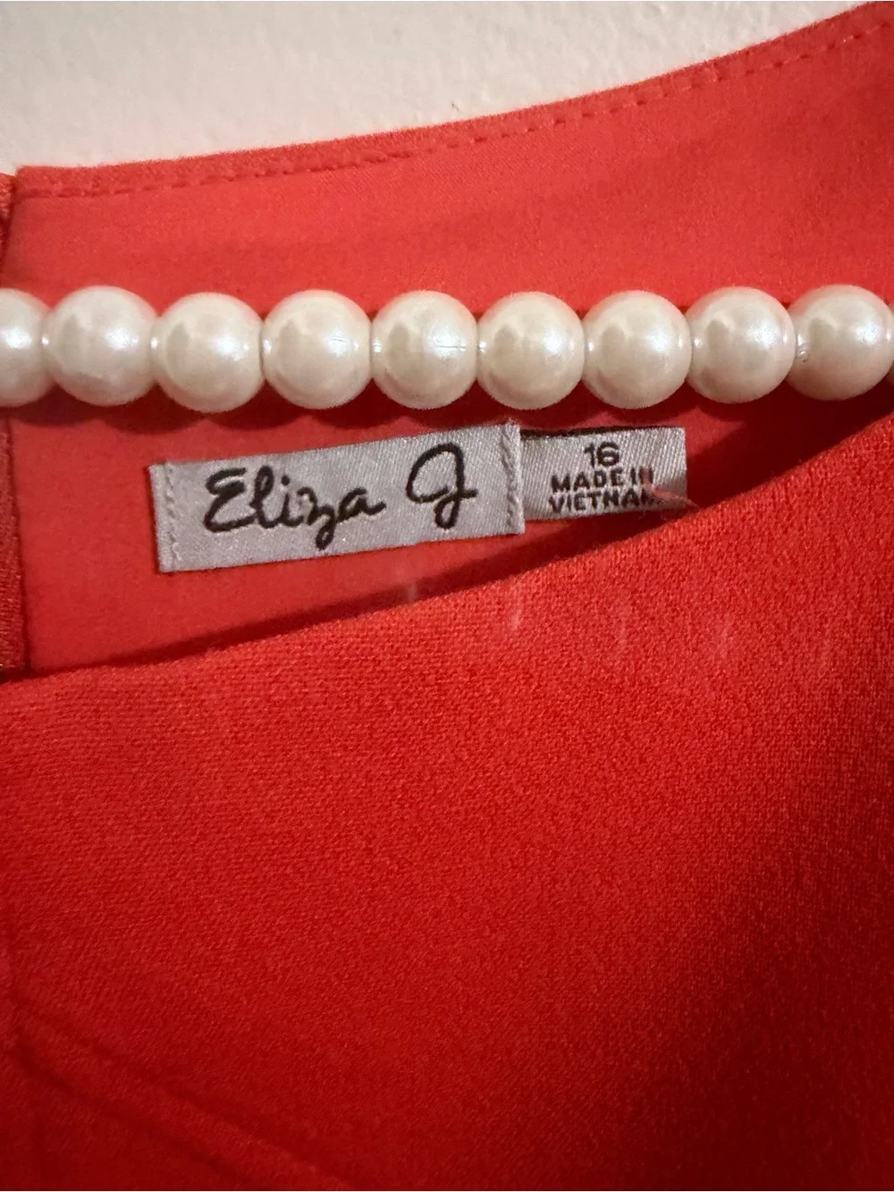 Eliza J Red Cap-Sleeve Shift Dress - Picture 8 of 11